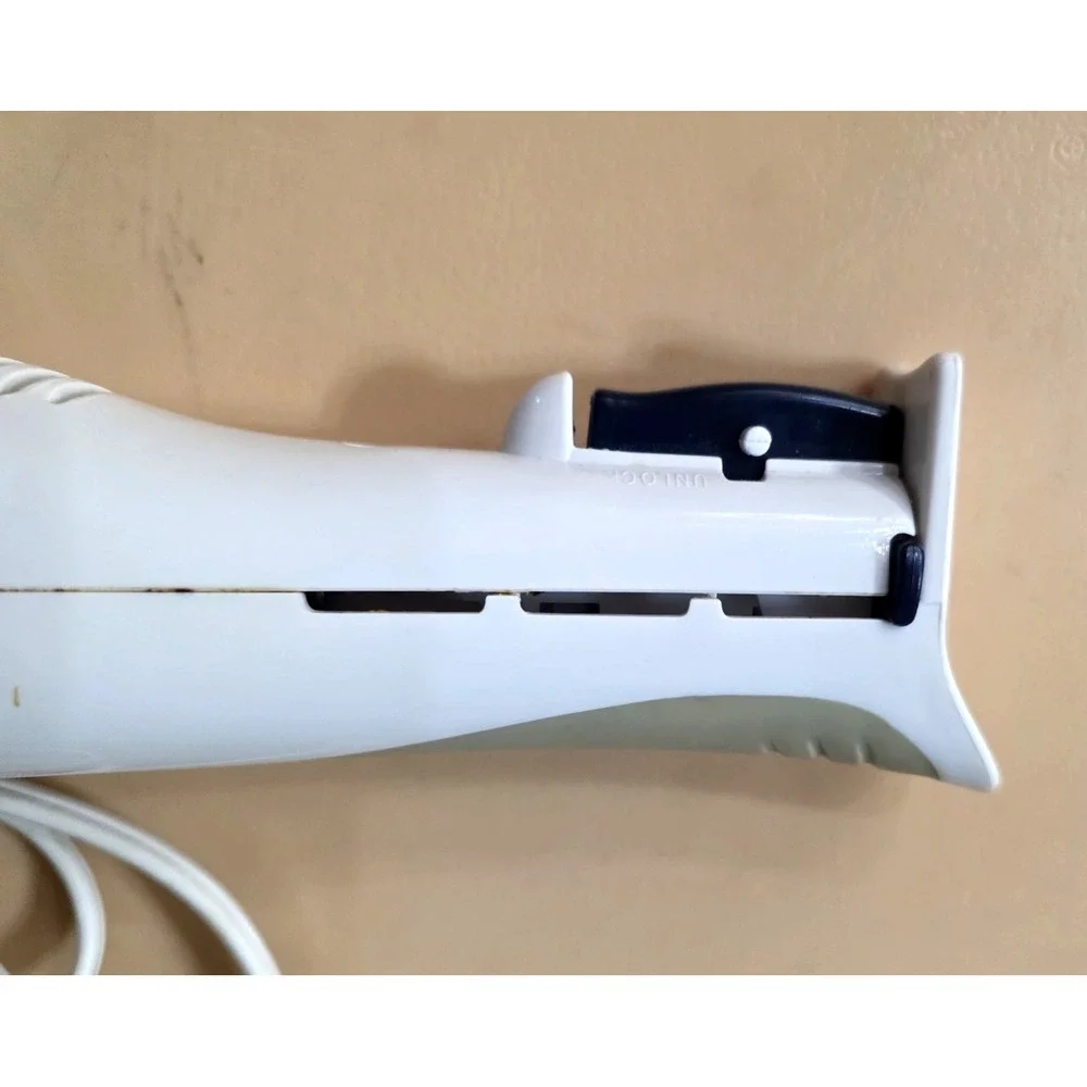 Black‎ & Decker Electric Carving Knife EK700 9